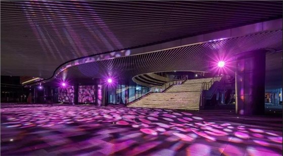 上海國(guó)際傳媒港