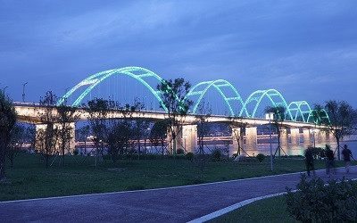 孫彥飛:新基建下橋梁照明之思